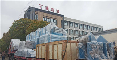 今日百強洗滌設(shè)備的125貫通式烘干機(jī)發(fā)貨四川成都